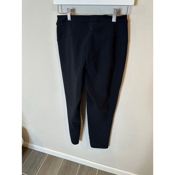 Lululemon cropped ponte pants-size 4‎ - Picture 3 of 4